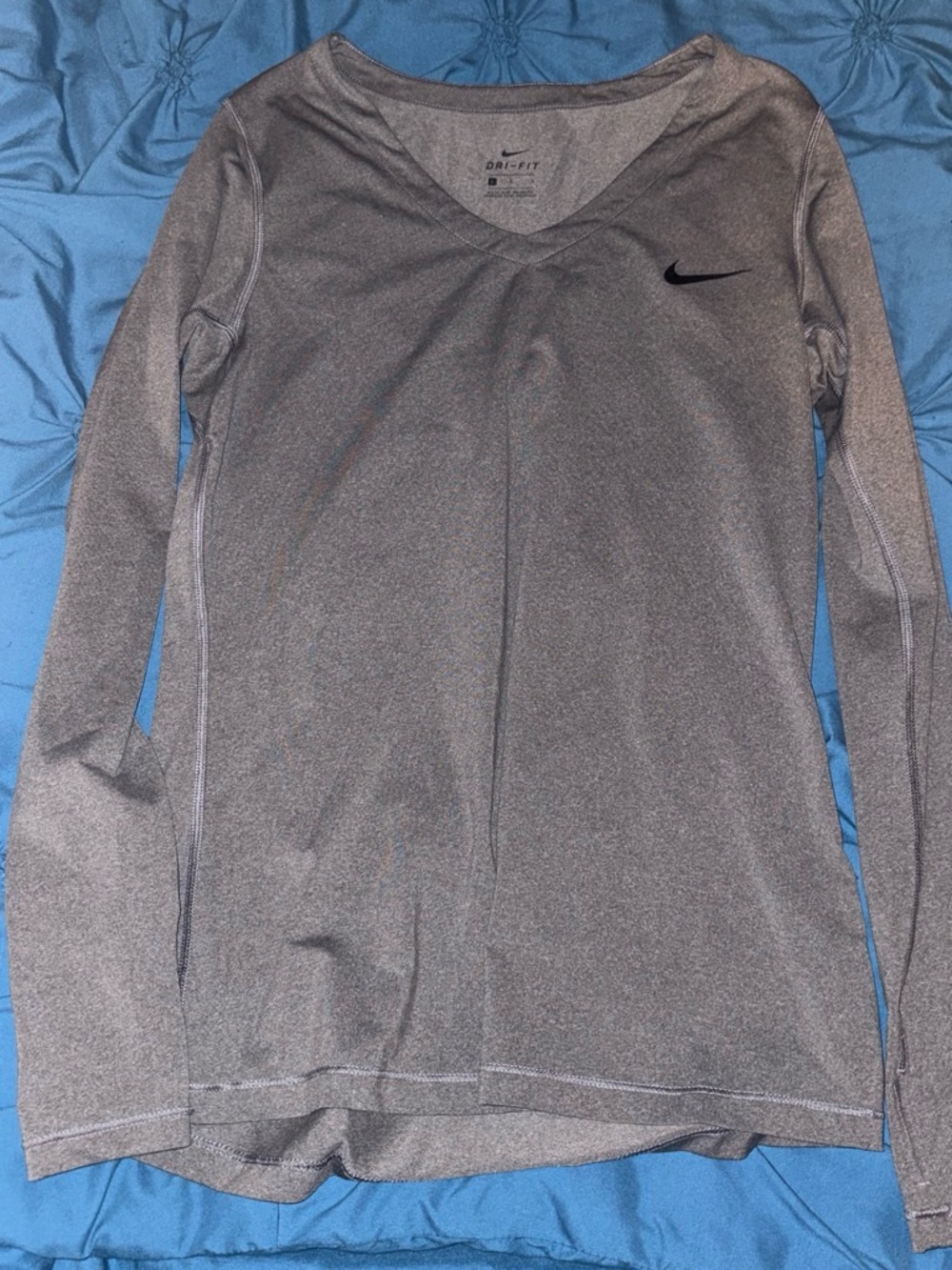 Nike womens Dri-FIT Long Sleeve V-Neck Shirt - Gray Heather